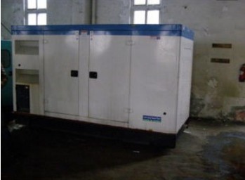 湛江康明斯150kw大型柴油二手发电机组 湛江康明斯150kw大型柴油二手发电机组